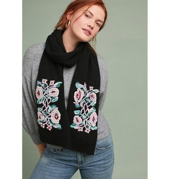 Anthropologie Accessories - NWOT Anthropologie Twisted Vines Wool Scarf